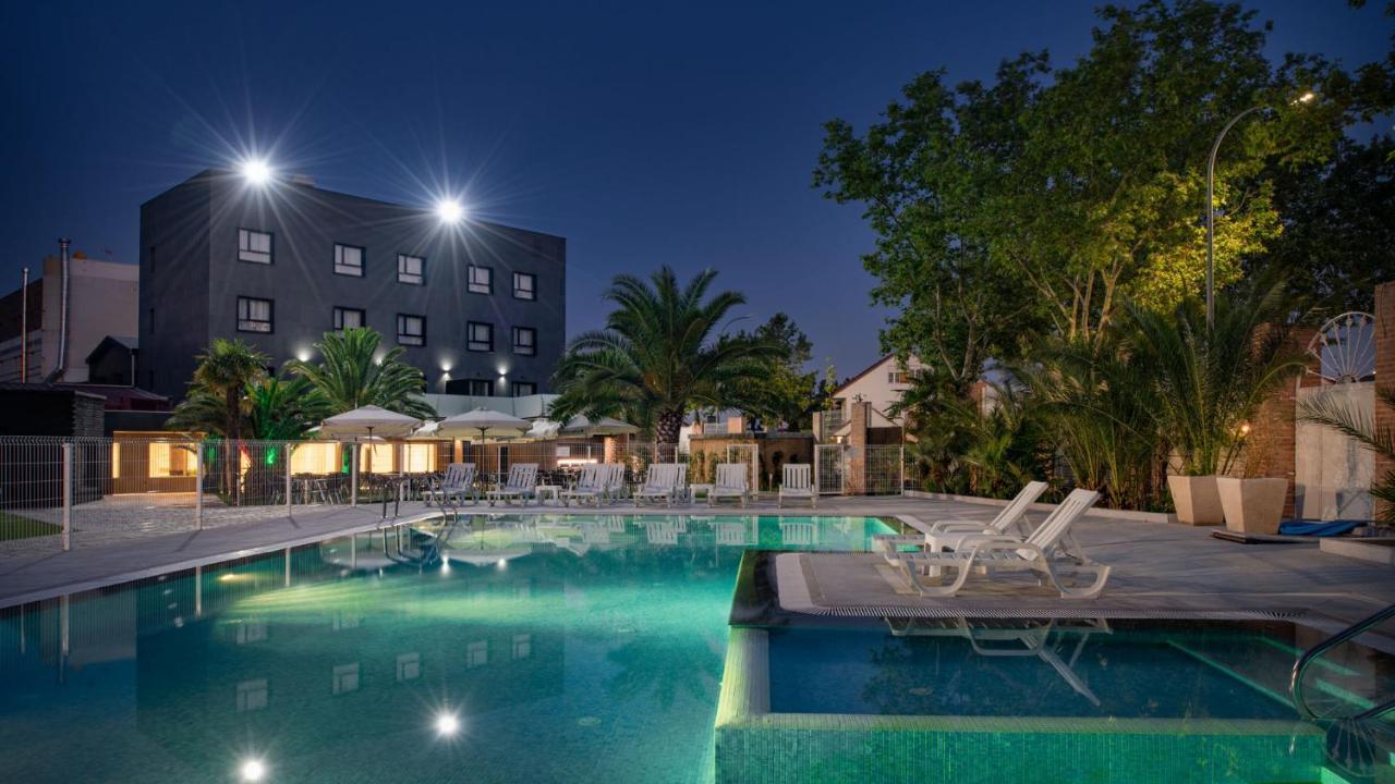 Hotel Parque Real シウダーレアル エクステリア 写真