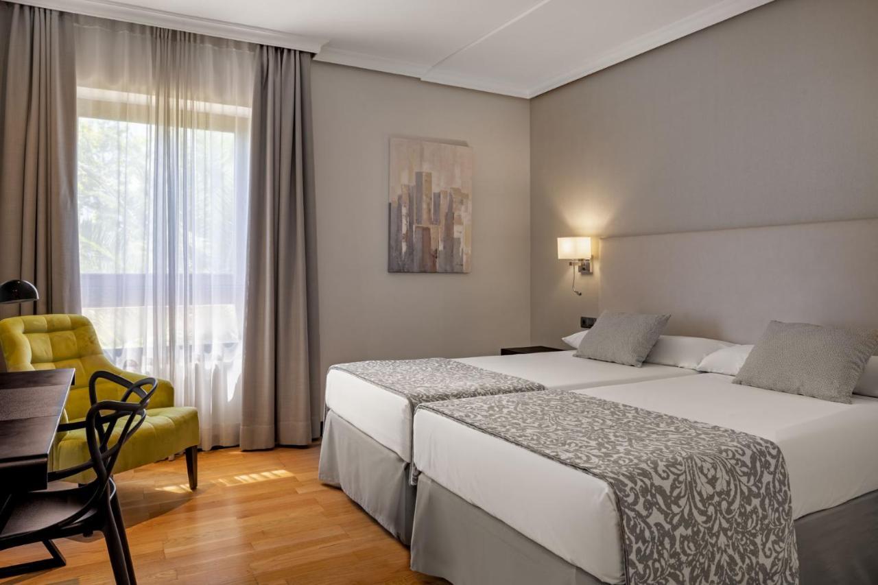 Hotel Parque Real シウダーレアル エクステリア 写真