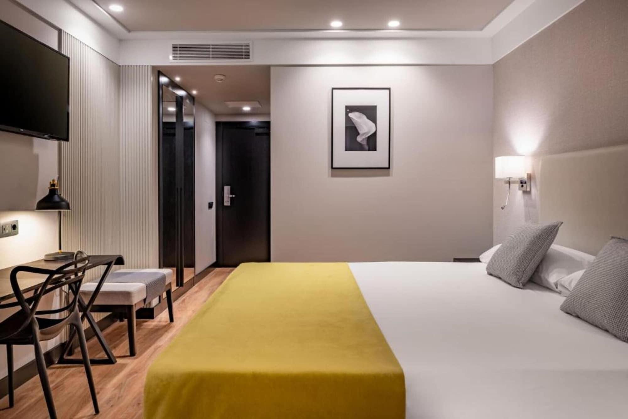 Hotel Parque Real シウダーレアル エクステリア 写真
