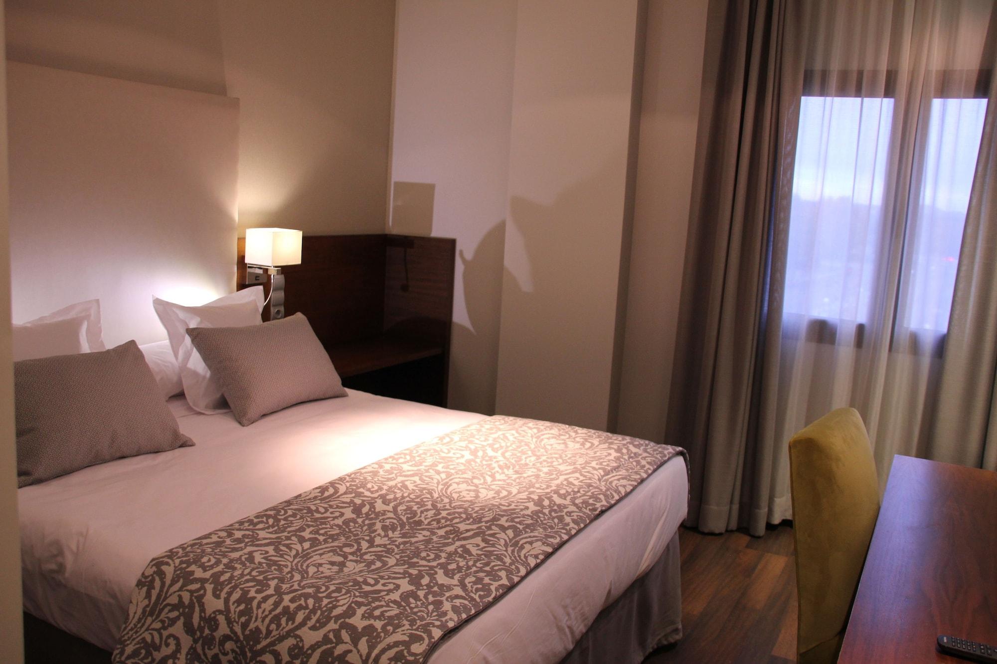 Hotel Parque Real シウダーレアル エクステリア 写真