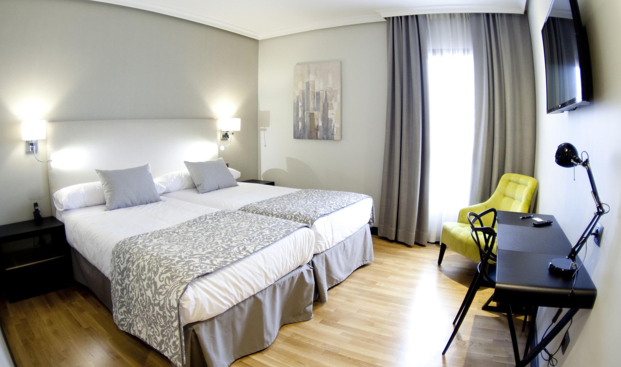 Hotel Parque Real シウダーレアル エクステリア 写真