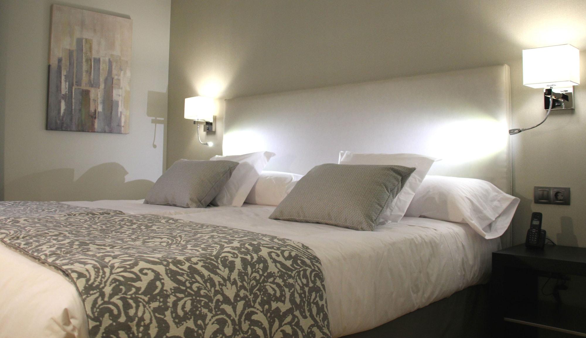 Hotel Parque Real シウダーレアル エクステリア 写真