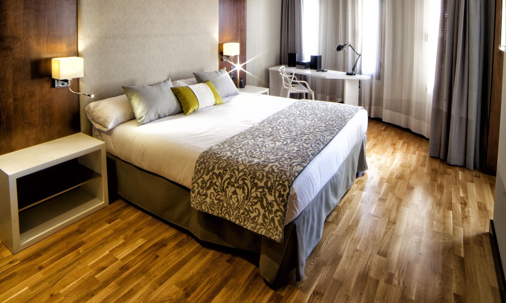 Hotel Parque Real シウダーレアル エクステリア 写真
